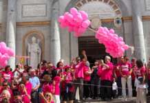 FOTO -Camminata rosa, in ogni passo quanta vita c’è