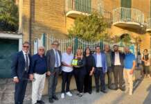 FOTO- Il nuovo defibrillatore donato da “Serino Humanitas”