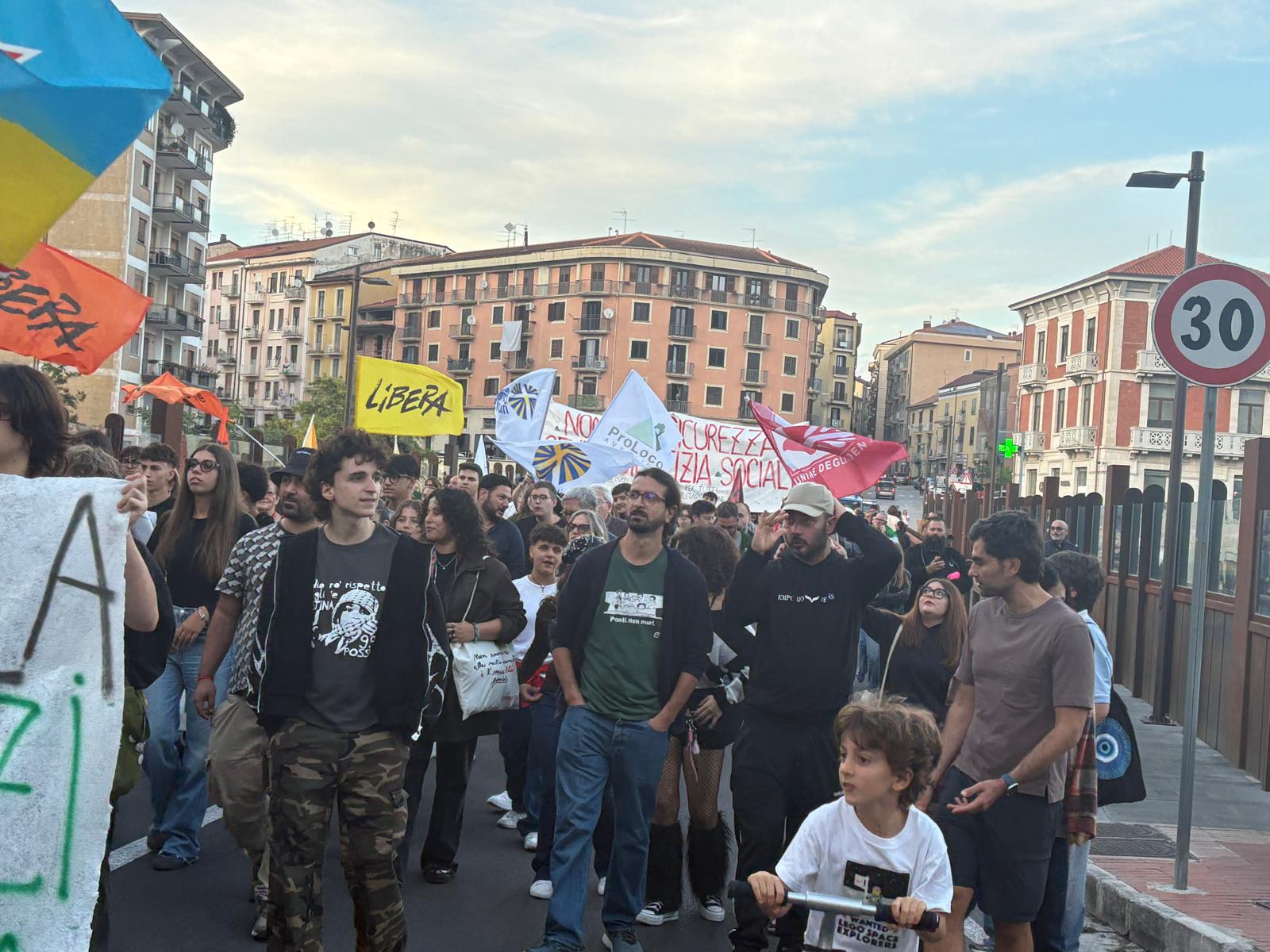 VIDEO FOTO Criminalità, disarmiamo prima le anime dei ragazzi