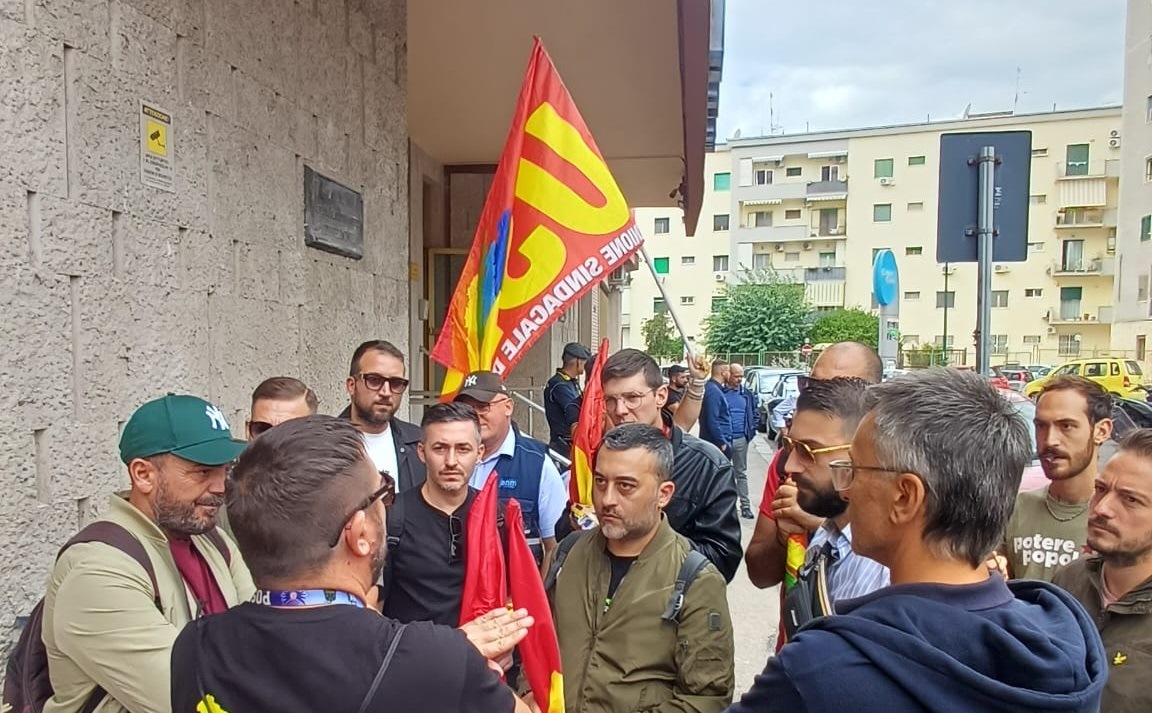 Anm Napoli, mandati a casa 40 autisti interinali: rabbia di Usb e PaP
