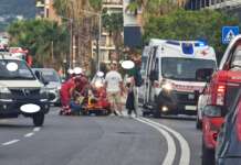 Lungomare Marconi, moto travolge e ferisce due donne