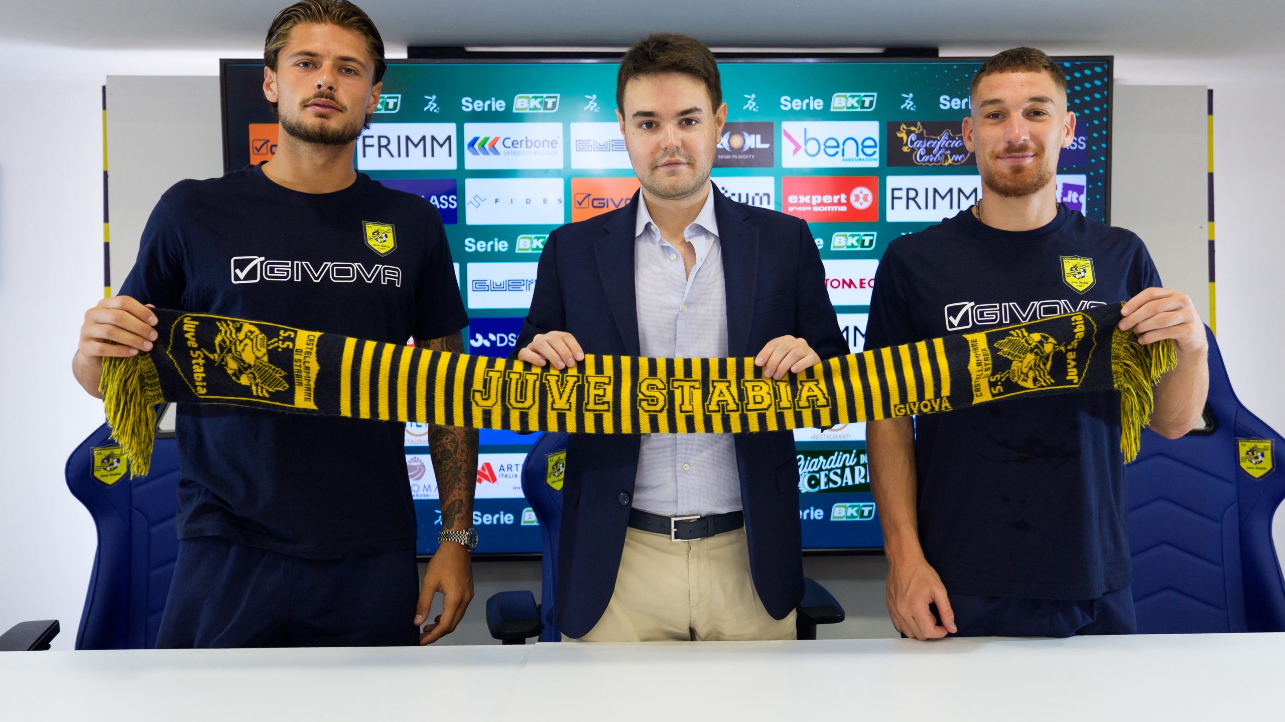 juve stabia presentati alla stampa gabrielloni e giorgini la conferenza insieme al ds lovisa