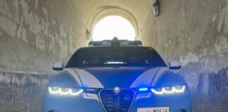 Anziano in stato confusionale nel Centro Commerciale: la Polizia lo riconsegna alla famiglia