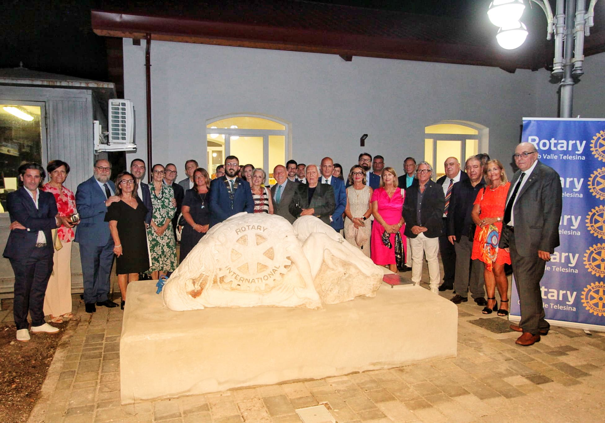 Rotary Club Valle Telesina: installata statua donata dal maestro Lengua
