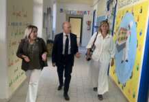 Suona la campanella, sindaco e assessore in visita nelle scuole: “Lavorare uniti per elevare la qualità educativa”