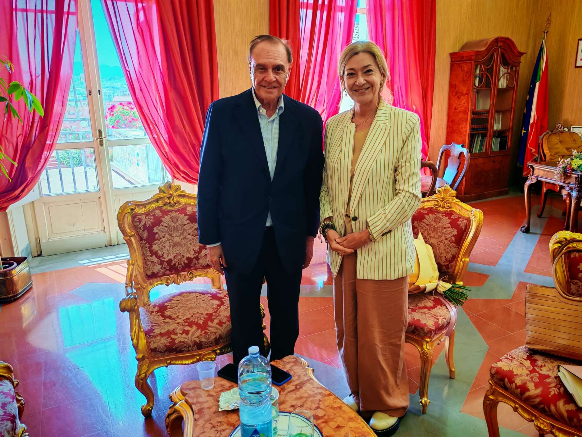 Incontro istituzionale tra il sindaco Mastella e la direttrice generale Asl Spinosa Incontro istituzionale tra il sindaco Mastella e la direttrice generale Asl Spinosa