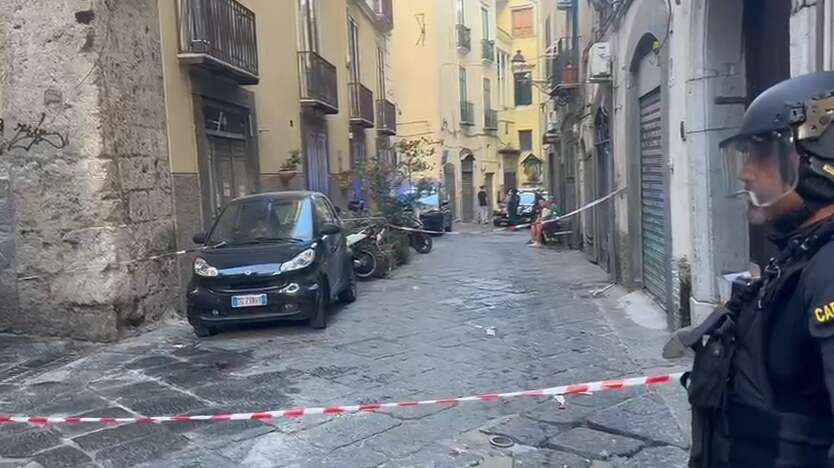colpi d8217arma da fuoco in pieno centro due persone ferite