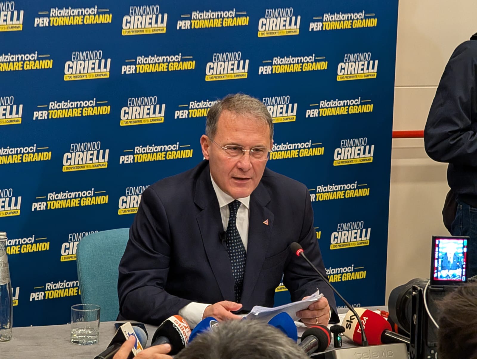 live cirielli si presenta alla stampa ho chiesto a sangiuliano di candidarsi