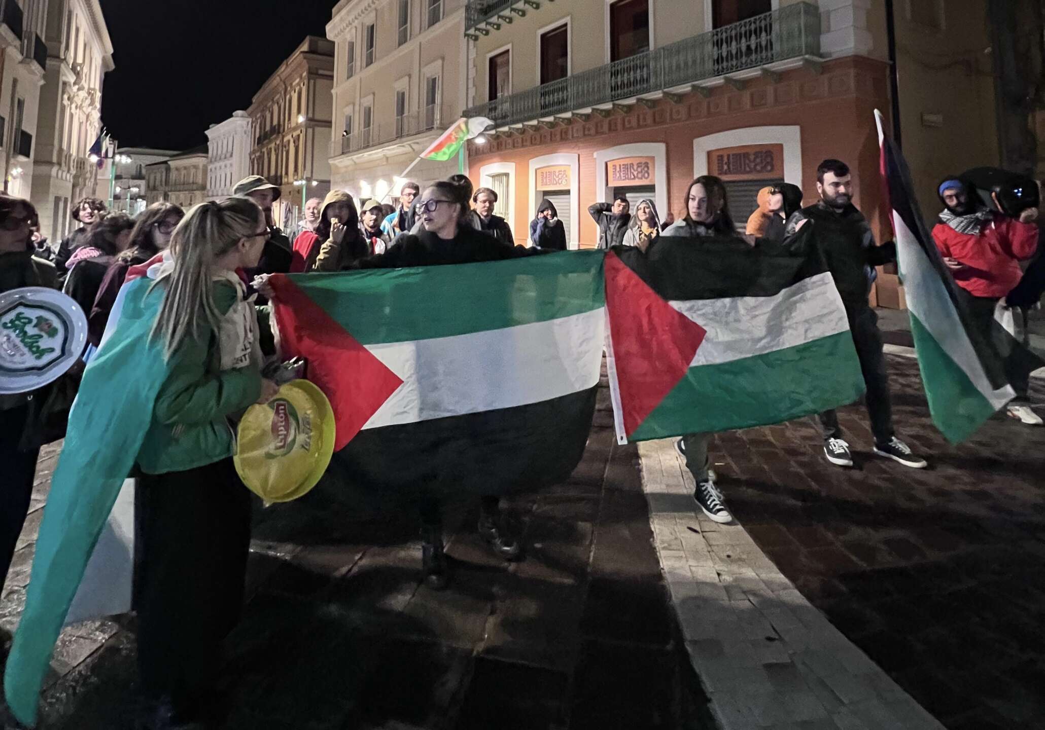 Benevento scende in piazza per la Palestina dopo il caso Flotilla