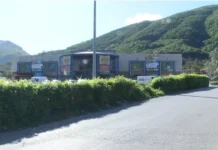 Banda del flex in azione: squarciata cassaforte di supermarket