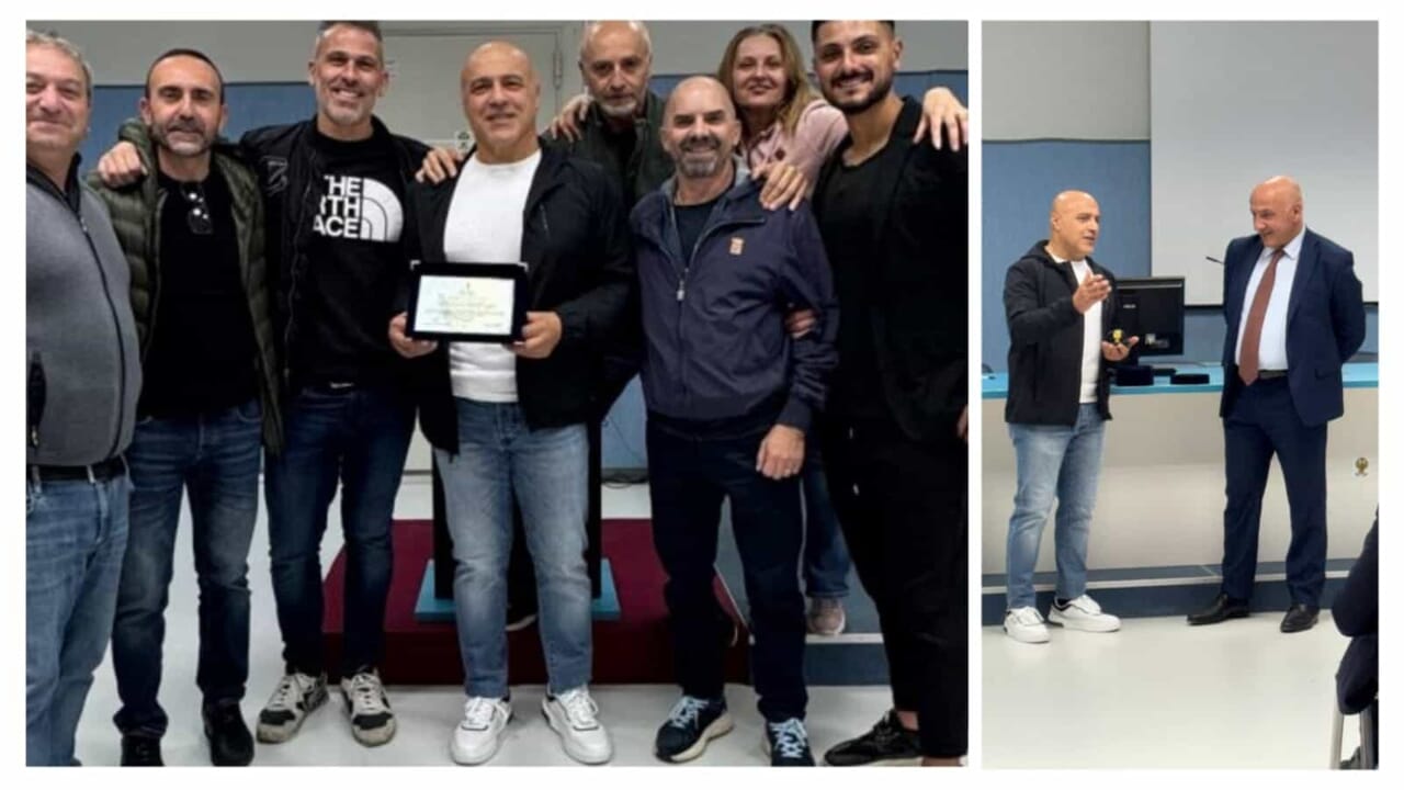 Congedo del Commissario De Fazio con Medaglia d’oro al merito Congedo del Commissario De Fazio con Medaglia d’oro al merito