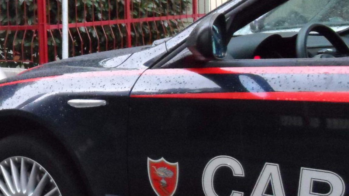 Serra artigianale in camera da letto: denunciata