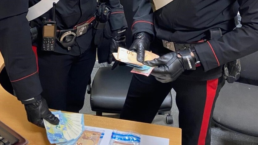 tentava di pagare con banconote false alla sagra scatta la denuncia