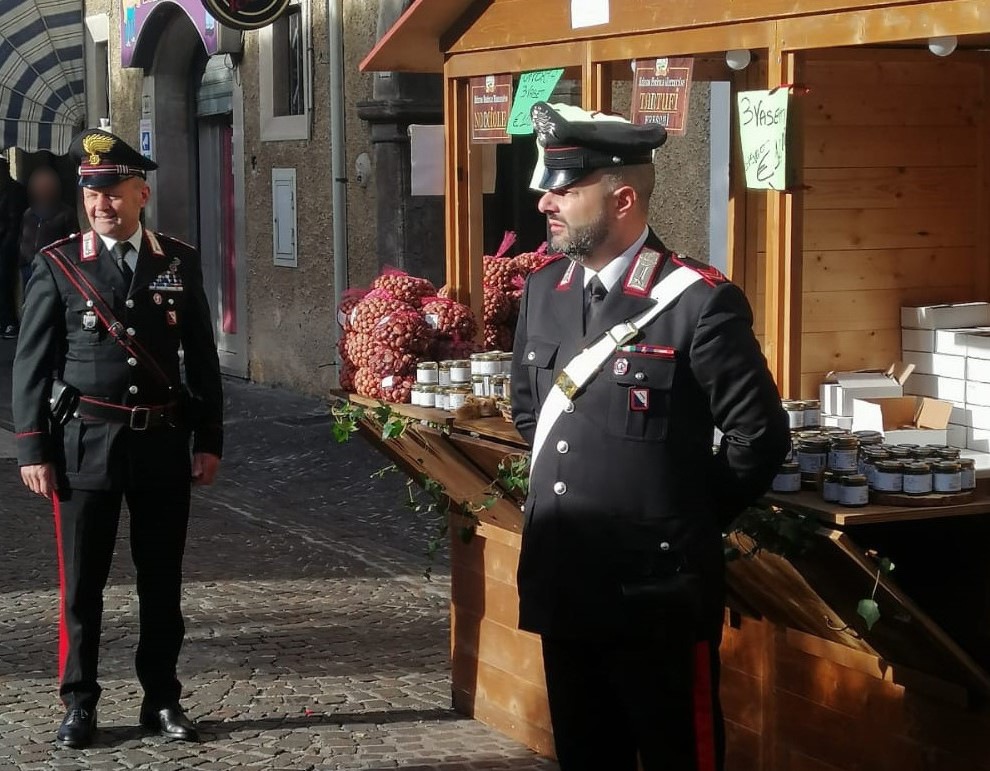 Sagra di Bagnoli Irpino: controlli straordinari dei Carabinieri, tra denunce e sanzioni Sagra di Bagnoli Irpino: controlli straordinari dei Carabinieri, tra denunce e sanzioni