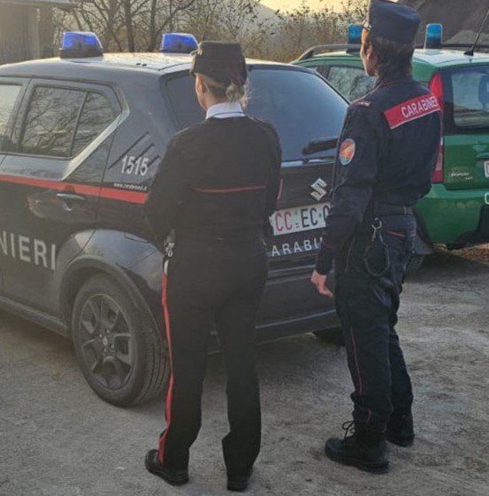 Rifiuti speciali e fumi non autorizzati: officina sequestrata Rifiuti speciali e fumi non autorizzati: officina sequestrata
