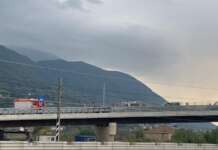 Incidente nei pressi di Ponte: frontale tra camion e auto