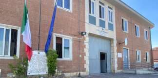 Carcere di Bellizzi, trovati sei telefoni celluari nelle celle