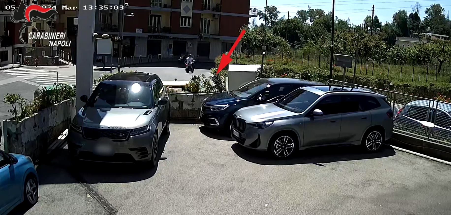 il furto si aggiorna ecco la banda dell8217airtag ladri mettevano gps nel paraurti