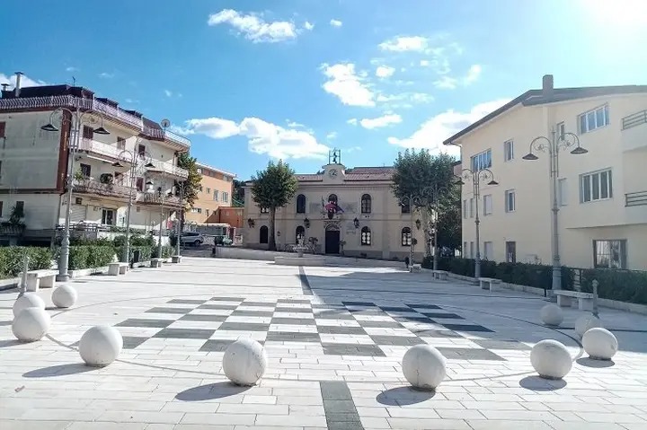Arpaise cambia volto e diventa “Città di Murales e Arte Urbana”