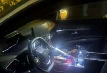 Raid contro l’auto di un candidato di FdI: “Atto vile, denuncio”