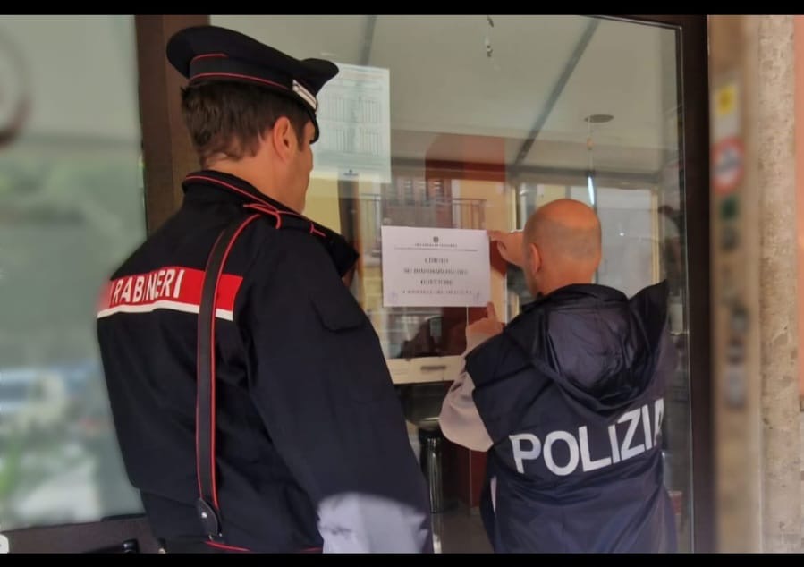 rissa con feriti sospesa l8217attivit224 di un bar