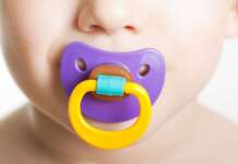 Sostanze dannose trovate sui ciucci: i tre marchi coinvolti