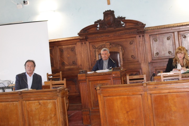 consiglio provinciale dai dubbi sul numero legale al 8216volemose bene8217 bilancio approvato