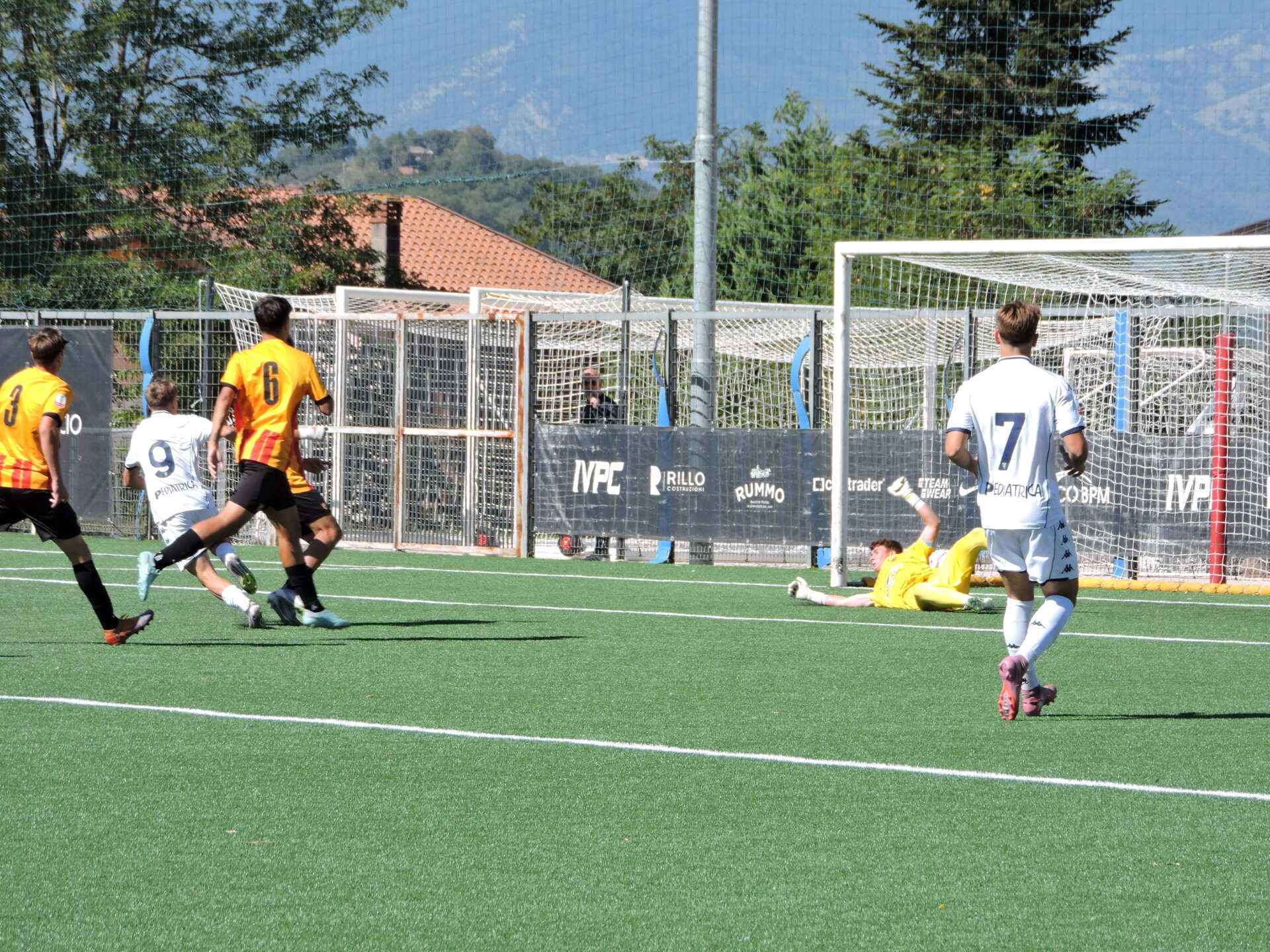 FOTOGALLERY/ Benevento Primavera, l’Empoli espugna l’Avellola con un super Monaco