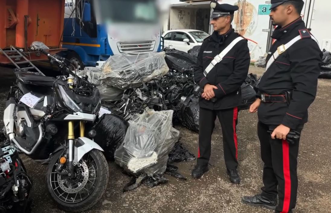 VIDEO/ Trovato il concessionario delle moto di lusso rubate a Roma e Napoli VIDEO/ Trovato il concessionario delle moto di lusso rubate a Roma e Napoli