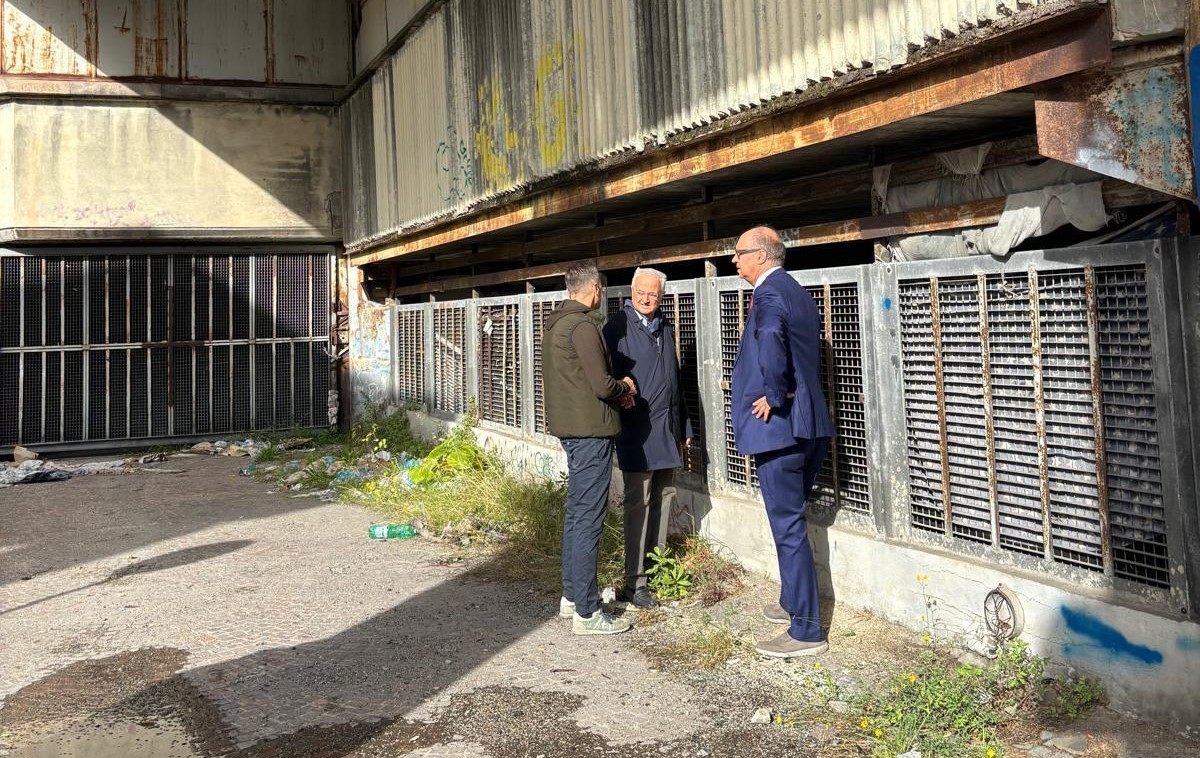 Sopralluogo ai parcheggi sotterranei dello Stadio Maradona: ottimismo sulla rifunzionalizzazione Sopralluogo ai parcheggi sotterranei dello Stadio Maradona: ottimismo sulla rifunzionalizzazione