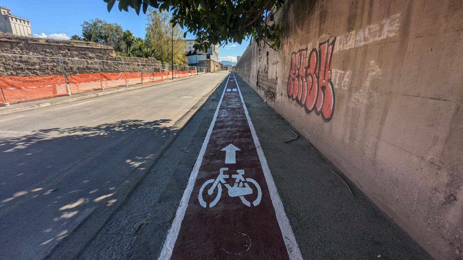 napoli est spunta la pista ciclabile sui marciapiedi di vigliena