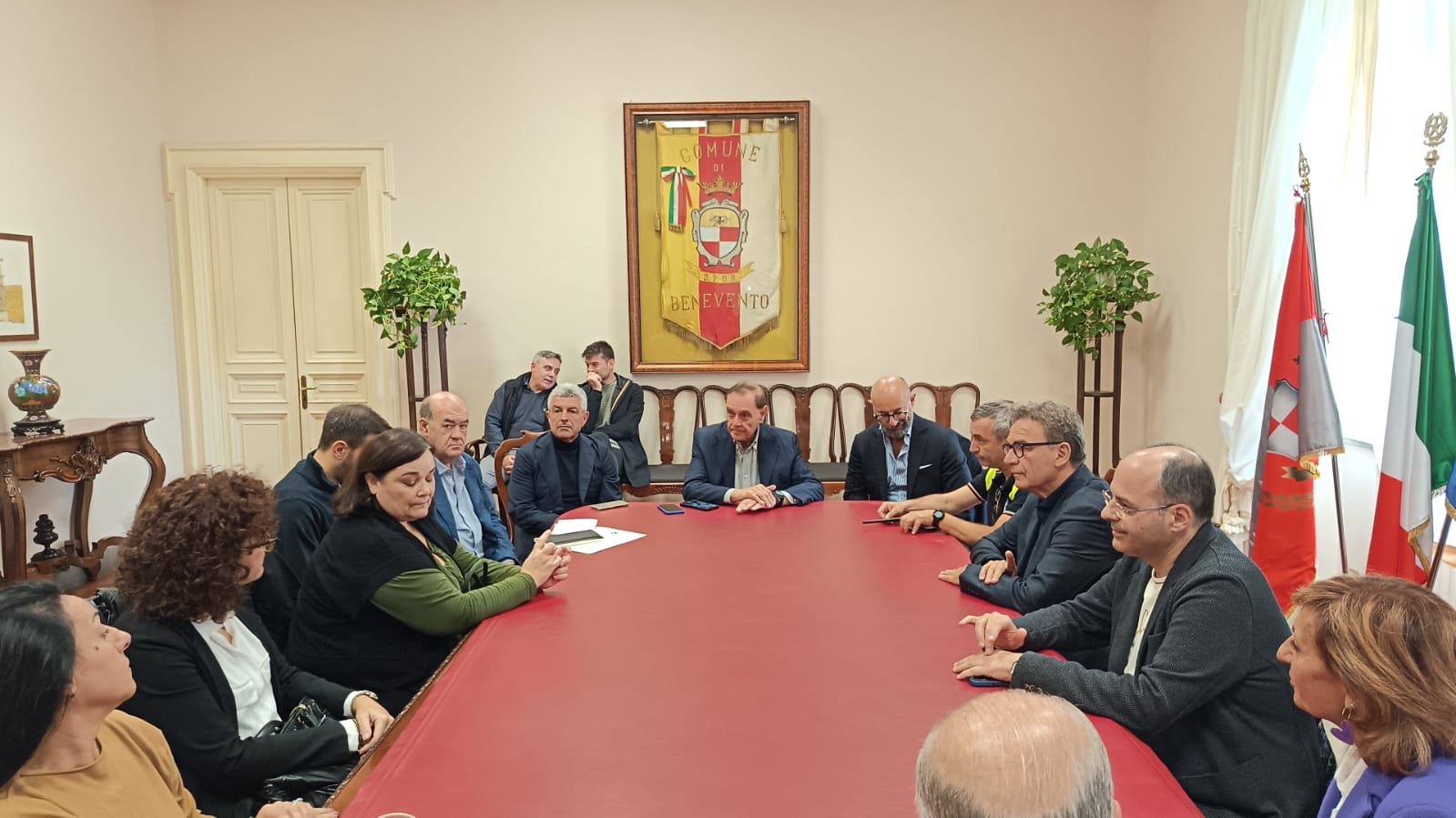 Vertice post terremoto con i dirigenti scolastici: nessuna grave criticità riscontrata Vertice post terremoto con i dirigenti scolastici: nessuna grave criticità riscontrata