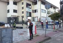 FOTO/ Fiamme dal garage, intervento dei Vigili del Fuoco