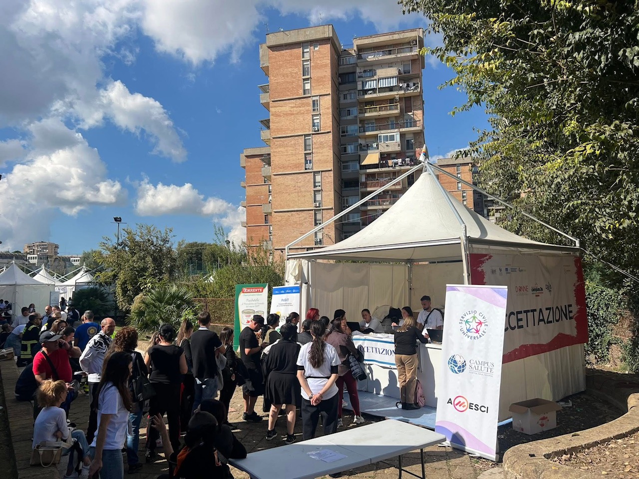 Campus Salute a Scampia: oltre 3000 prestazioni mediche gratuite e il Festival della letteratura sportiva Campus Salute a Scampia: oltre 3000 prestazioni mediche gratuite e il Festival della letteratura sportiva