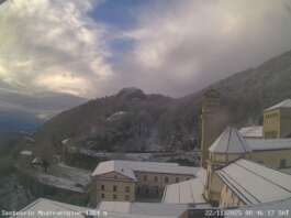 Arriva la prima neve d’autunno: imbiancati Terminio, Partenio e Laceno