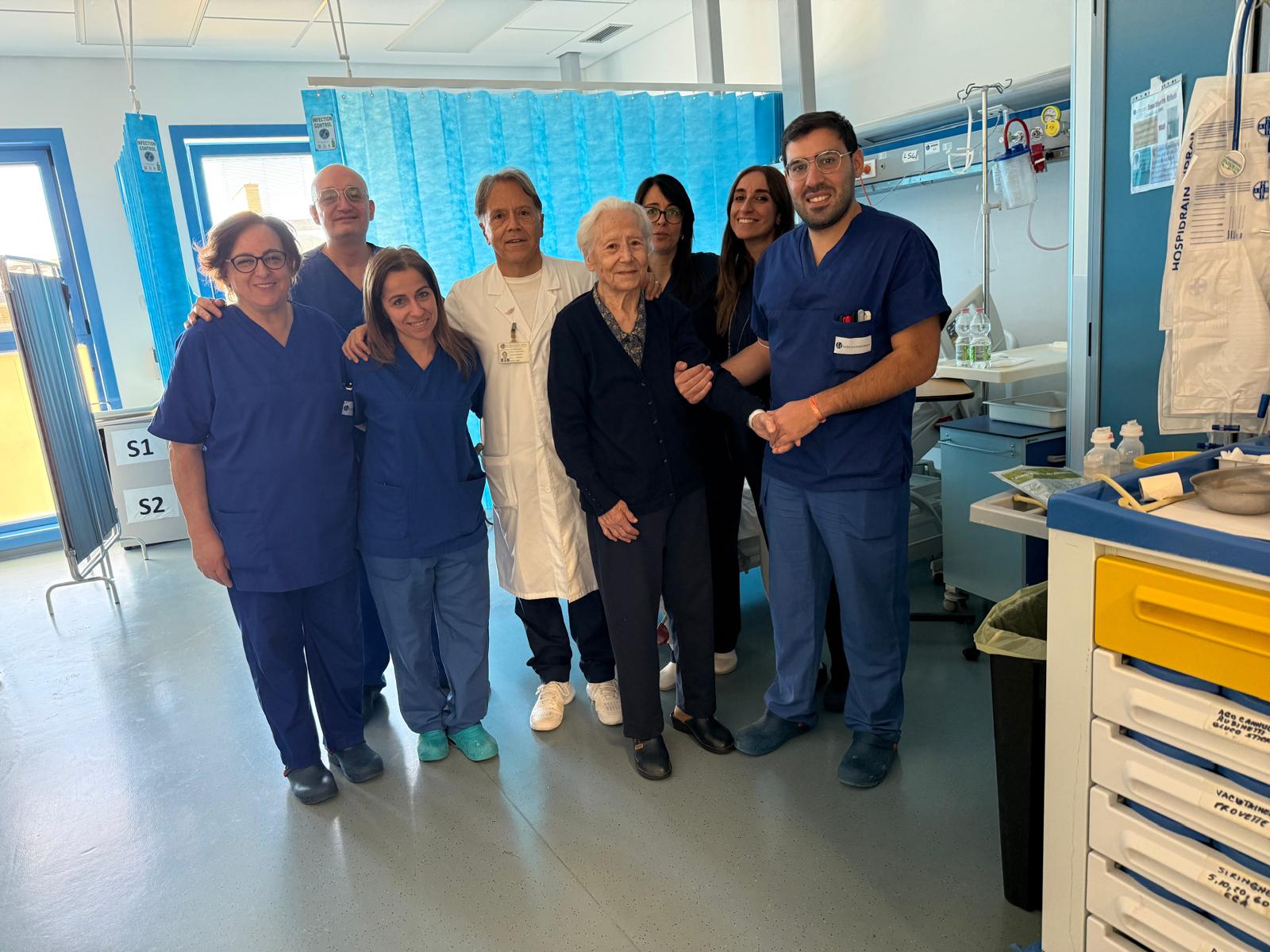 A 100 anni sconfigge un ictus e torna a casa: la storia di Gerarda A 100 anni sconfigge un ictus e torna a casa: la storia di Gerarda