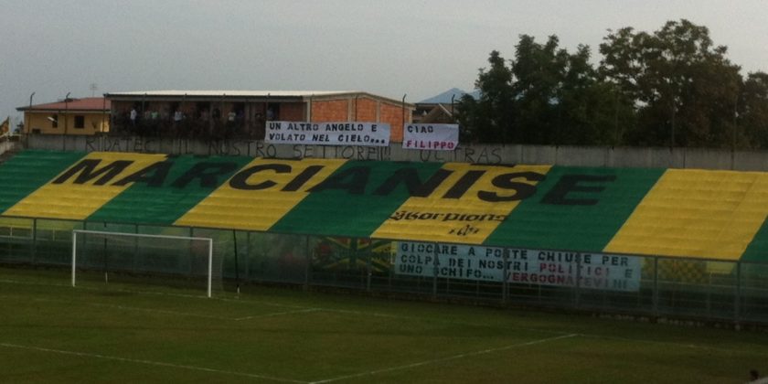 Real Marcianise, squadra indosserà maglietta con la scritta “No violenza sulle donne” Real Marcianise, squadra indosserà maglietta con la scritta “No violenza sulle donne”