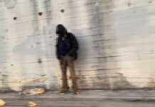 “Sickar rischia di morire al gelo”, l’appello per il migrante senzatetto