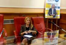 La Fortini punta sul collegio irpino e sul “cavallo di battaglia” scuola