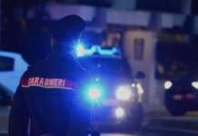 Entra in casa della ex a Natale e accoltella il compagno, fermato dopo un mese