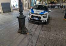 Tavolino selvaggio a Napoli, maxi blitz nel cuore del Vomero: nel mirino molti dehors