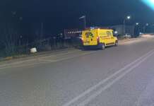 Due feriti dopo uno scontro tra auto in via Aldo Moro