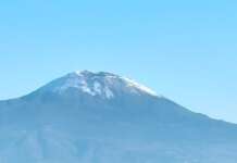 Meteo: prima neve del 2026 sul Vesuvio, temperature in calo
