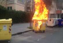 Incendia i cassonetti e tenta la fuga: arrestato un 45enne