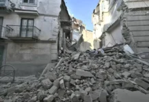 Crollo a Casoria, riunione del Centro di Coordinamento dei Soccorsi