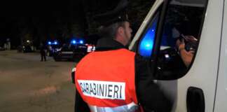 Furgone rubato, i carabinieri lo intercettano: 43enne denunciato per ricettazione