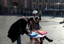 Piazza Dante: grande partecipazione all’evento per l’iscrizione alle Scuole Comunali e Statali