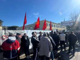 Conferenza servizi Fonderie Pisano: protesta dei lavoratori che chiedono garanzie per il futuro