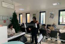 La musica come dono: gli studenti del Liceo musicale “Lombardi” di Airola nelle corsie del Policlinico di Napoli