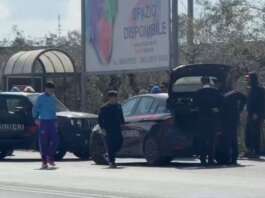 Eboli, tragedia sulla strada: donna travolta e uccisa alla fermata del bus